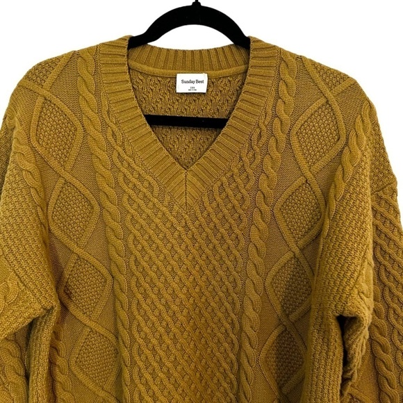 Aritzia Sunday Best Peggy V-Neck Sweater- Merino Wool V-Neck Cable Knit Sweater - Picture 8 of 13